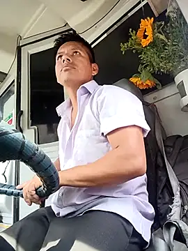 alexchir4 online show from 03-18-26, 07:17