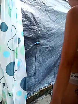 Snapshot of Kenia_Moreno1 chatting on 12-17-25, 02:23 Kenia Moreno1 online show from 12-17-25, 02:23