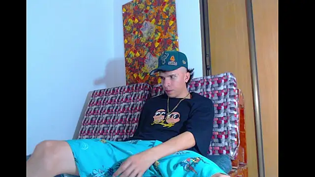 Keeny16 online show from 12-15-24, 04:15