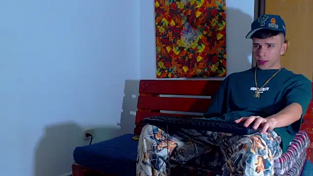 Keeny16 online show from 01-05-25, 04:25