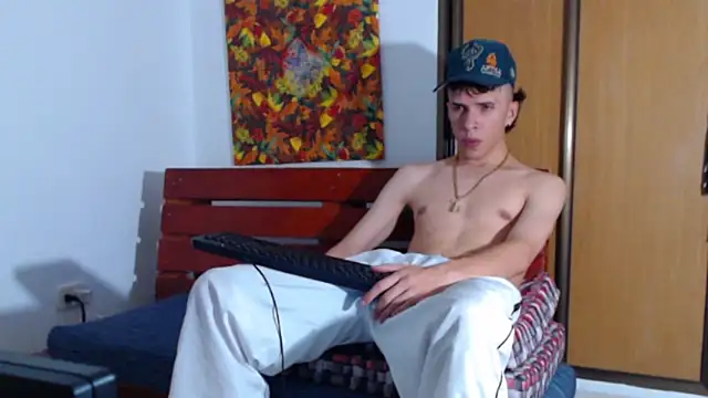 Keeny16 online show from 01-16-25, 04:50