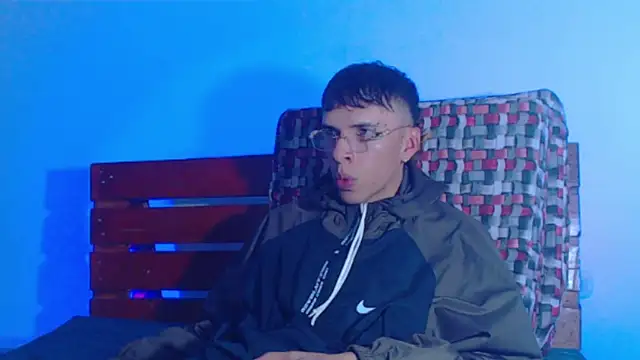 Keeny16 online show from 02-25-25, 06:14