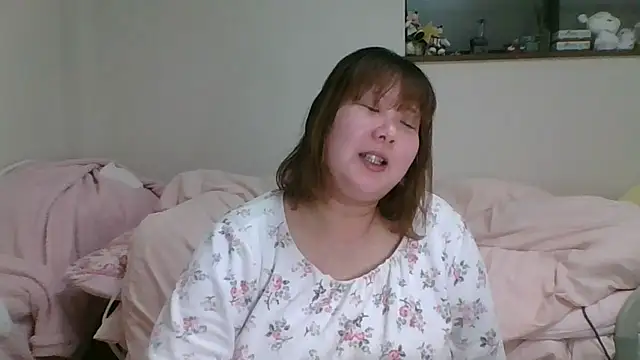 SAKU-RA-chan online show from 02-23-25, 03:18