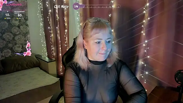 Victoria Di online show from 12-21-24, 10:39