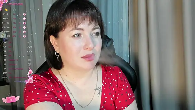 Victoria Di online show from 09-18-25, 01:13
