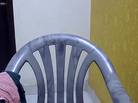 l l ish online show from 02-27-25, 10:04