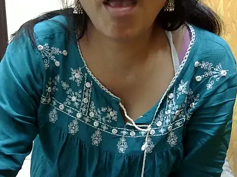 l l ish online show from 03-01-25, 11:06