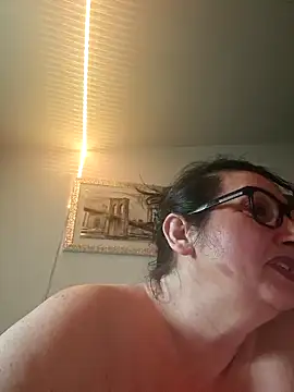 Snapshot of Genoveva73sexy chatting on 03-22-25, 03:20 Genoveva73sexy online show from 03-22-25, 03:20