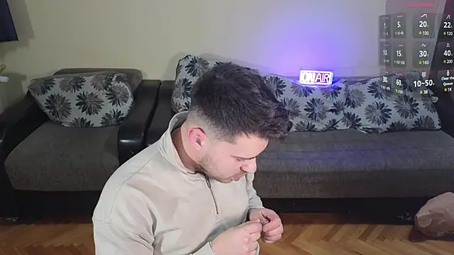 Snapshot of JohnnyStepBro chatting on 12-13-24, 07:53 JohnnyStepBro online show from 12-13-24, 07:53