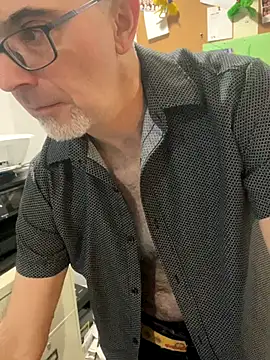 MaxVain online show from 11-24-25, 06:40