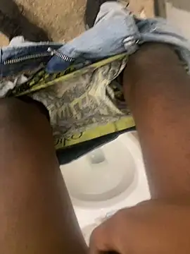 Snapshot of zeekBbc chatting on 01-04-25, 06:51 zeekBbc online show from 01-04-25, 06:51