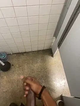 Snapshot of zeekBbc chatting on 01-25-25, 08:10 zeekBbc online show from 01-25-25, 08:10