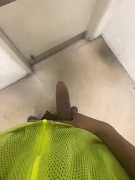 Snapshot of zeekBbc chatting on 02-01-25, 11:27 zeekBbc online show from 02-01-25, 11:27