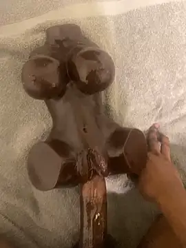 Snapshot of zeekBbc chatting on 02-12-25, 09:10 zeekBbc online show from 02-12-25, 09:10