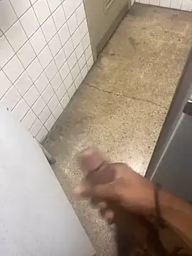 Snapshot of zeekBbc chatting on 03-10-25, 01:34 zeekBbc online show from 03-10-25, 01:34