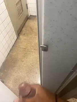 Snapshot of zeekBbc chatting on 03-13-25, 07:17 zeekBbc online show from 03-13-25, 07:17