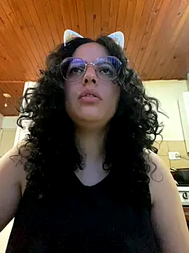 Snapshot of babyluna939 chatting on 11-22-25, 02:38 babyluna939 online show from 11-22-25, 02:38