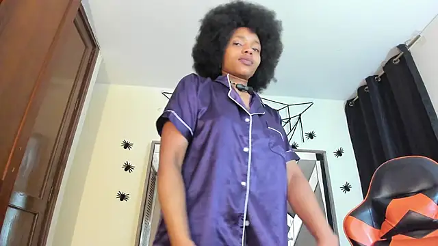 sara williams01 online show from 10-26-25, 01:22