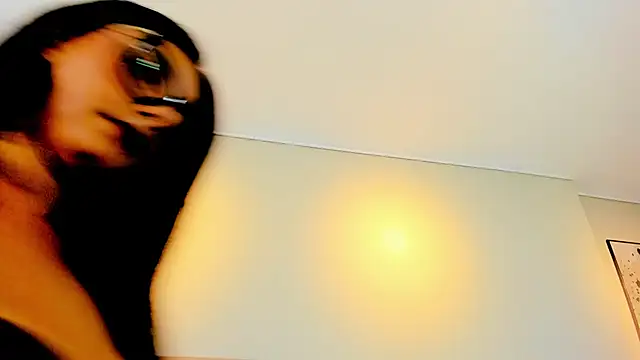 Isis Osman online show from 02-06-26, 07:17