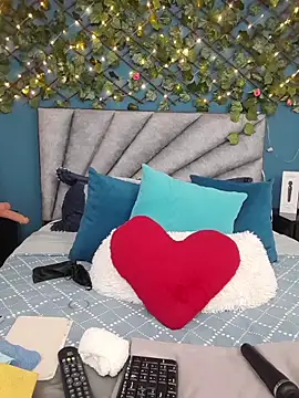 Grey Lorenz11 online show from 03-10-26, 09:14