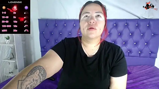 Bruja  Scarlata online show from 12-17-24, 10:55
