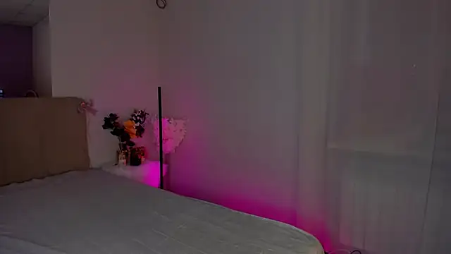 Laura Leee online show from 01-08-25, 06:31