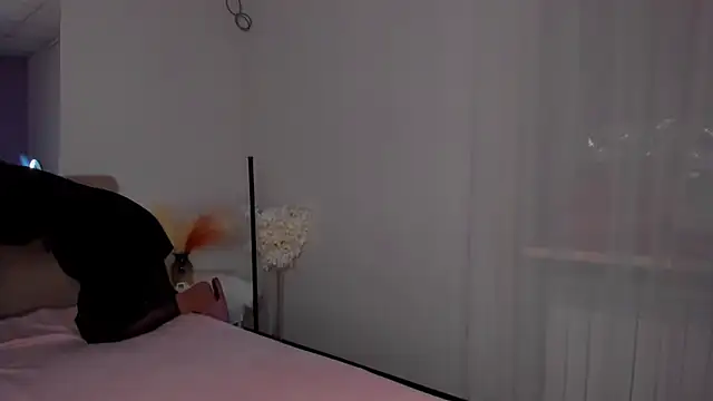 Laura Leee online show from 03-01-25, 06:35