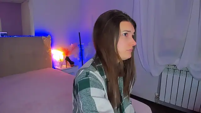 Laura Leee online show from 02-09-26, 06:17