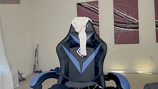 VeronicaRonnieTaylor online show from 12-04-24, 12:36