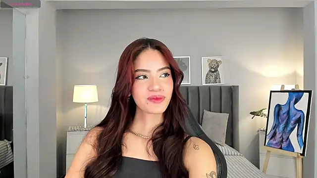 Snapshot of Madie__collins chatting on 12-24-24, 11:38 Madie collins online show from 12-24-24, 11:38