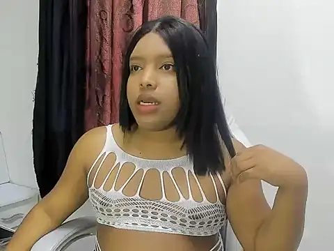 Snapshot of ShanayaKops chatting on 11-21-25, 01:21 ShanayaKops online show from 11-21-25, 01:21