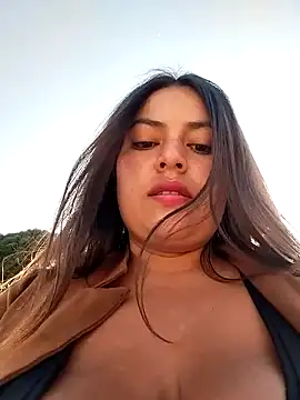 DULCE  26 online show from 02-15-25, 01:05