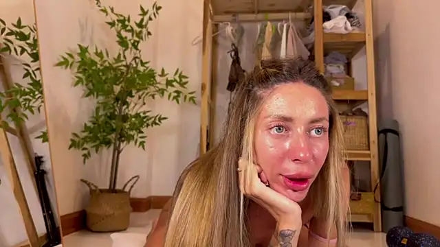    art online show from 11-04-25, 11:42