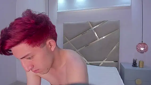 Un Slutty online show from 01-17-25, 04:47
