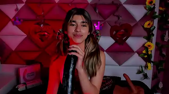 NahomiConnor  online show from 03-17-25, 04:43