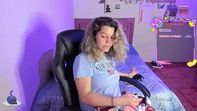 Sabrina Hall  online show from 10-22-25, 03:18