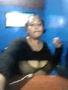 Snapshot of love_evelin chatting on 02-01-25, 06:29 love evelin online show from 02-01-25, 06:29