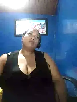 Snapshot of love_evelin chatting on 02-07-25, 04:35 love evelin online show from 02-07-25, 04:35