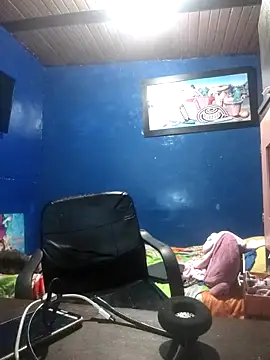 Snapshot of love_evelin chatting on 03-01-25, 05:38 love evelin online show from 03-01-25, 05:38