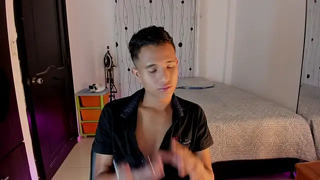 Snapshot of alessandro_wizard chatting on 02-04-25, 07:33 alessandro wizard online show from 02-04-25, 07:33