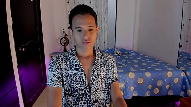 Snapshot of alessandro_wizard chatting on 03-07-25, 01:51 alessandro wizard online show from 03-07-25, 01:51