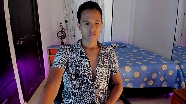 Snapshot of alessandro_wizard chatting on 03-07-25, 07:27 alessandro wizard online show from 03-07-25, 07:27