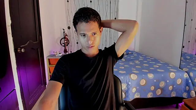 Snapshot of alessandro_wizard chatting on 03-09-25, 11:46 alessandro wizard online show from 03-09-25, 11:46