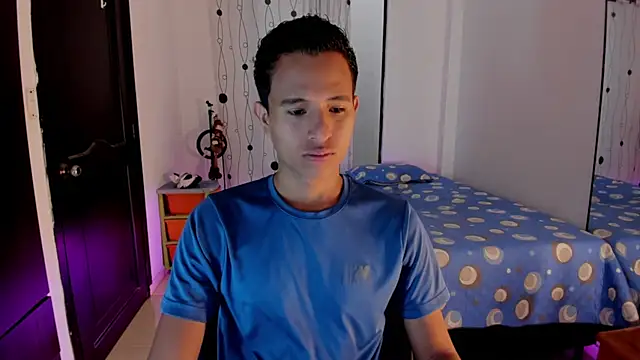 Snapshot of alessandro_wizard chatting on 03-11-25, 01:34 alessandro wizard online show from 03-11-25, 01:34