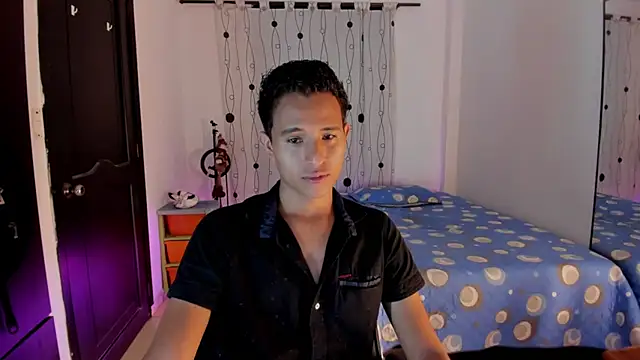 Snapshot of alessandro_wizard chatting on 03-15-25, 01:08 alessandro wizard online show from 03-15-25, 01:08