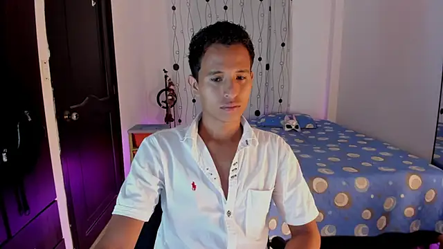 Snapshot of alessandro_wizard chatting on 03-16-25, 02:21 alessandro wizard online show from 03-16-25, 02:21