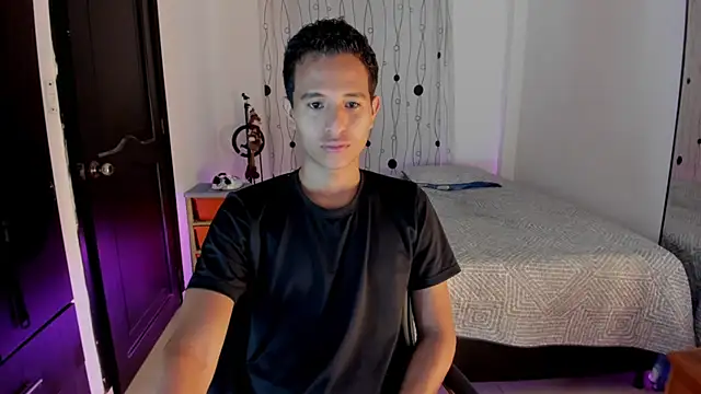 Snapshot of alessandro_wizard chatting on 03-18-25, 10:04 alessandro wizard online show from 03-18-25, 10:04