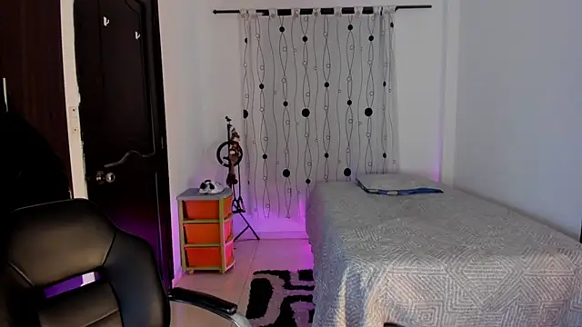 Snapshot of alessandro_wizard chatting on 03-19-25, 01:10 alessandro wizard online show from 03-19-25, 01:10