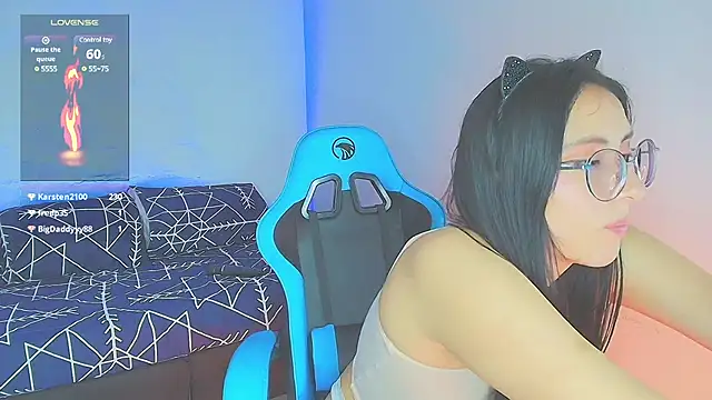 Snapshot of aron_wi chatting on 12-31-24, 04:27 aron wi online show from 12-31-24, 04:27