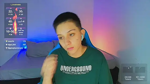 Snapshot of aron_wi chatting on 01-17-25, 02:50 aron wi online show from 01-17-25, 02:50